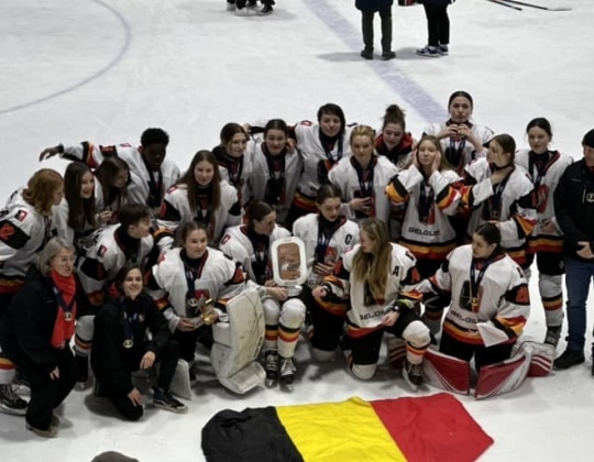 WK Dames U18: BRONS voor Belgian Blades na winst tegen Mexico in vijfde wedstrijd