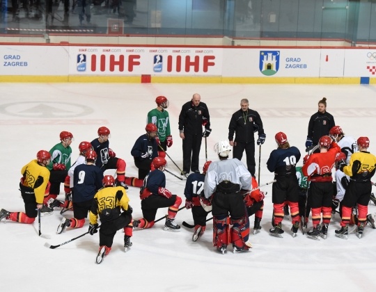 IIHF U20 division II B Match 3 sur 4contre la Croatie et la Serbie