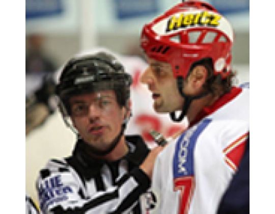 Linesman Chris Deweerdt naar 2009 Winter Universiade in Harbin, China