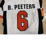 19/22 # 6 White B. Peeters