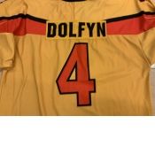 11/12 # 4 gold Dolfyn